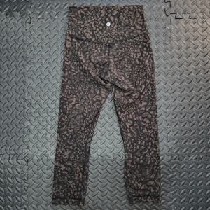 Lululemon High Rise Leggings Abstract Camo Brown Black Size 4
